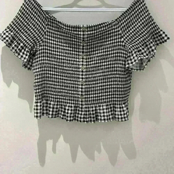 Torrid black and white gingham top  off the shoulder size 1X - Picture 3 of 7